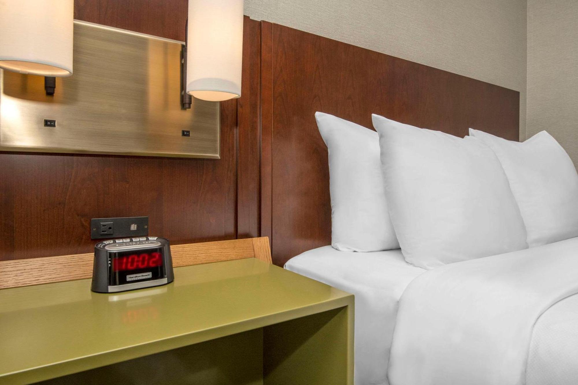 Comfort Inn Sudbury Ngoại thất bức ảnh