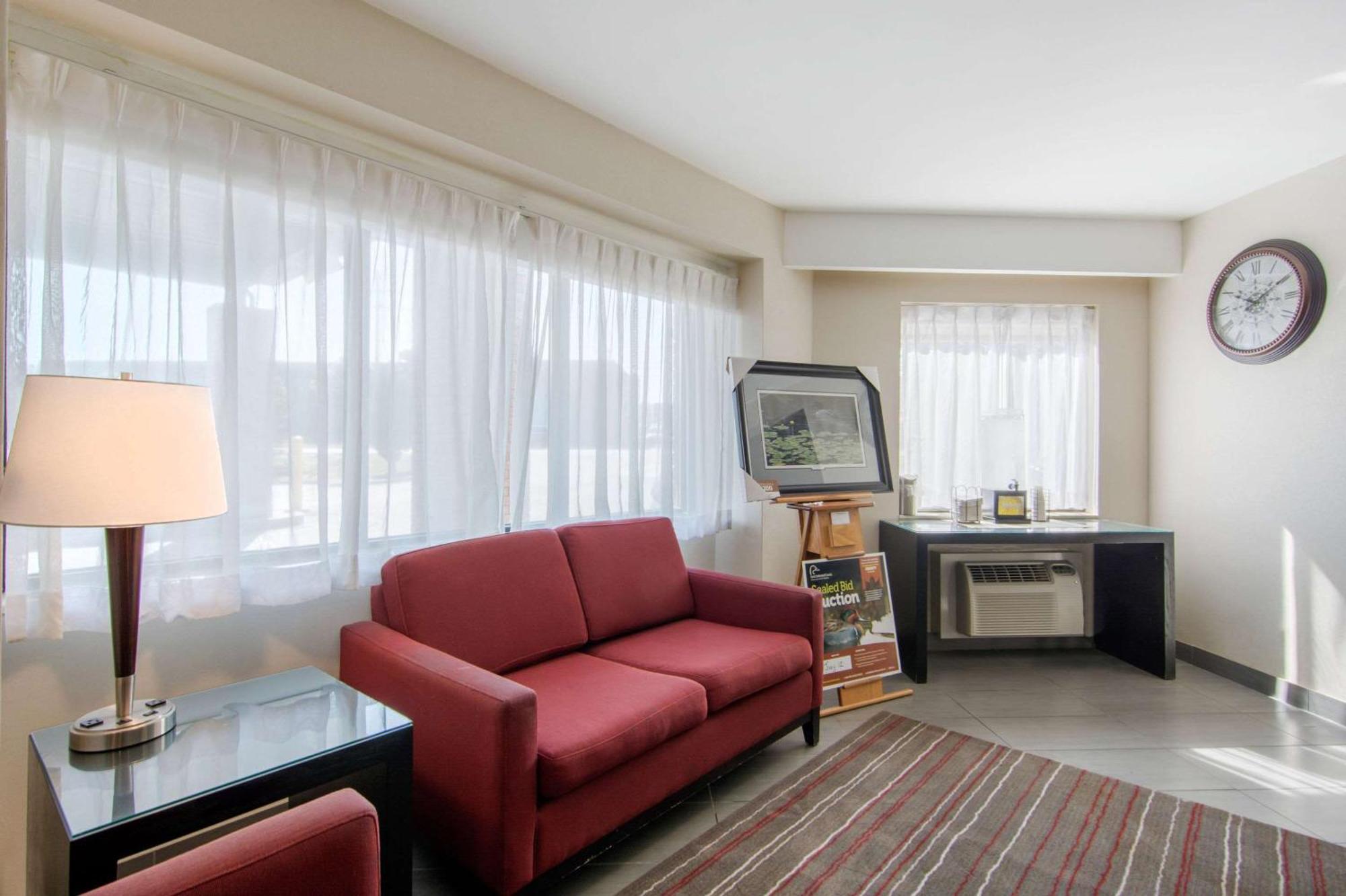 Comfort Inn Sudbury Ngoại thất bức ảnh